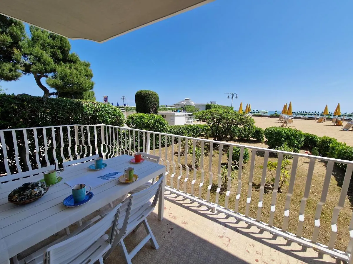 Tellina Frontemare Apartment Lido di Jesolo 0*,